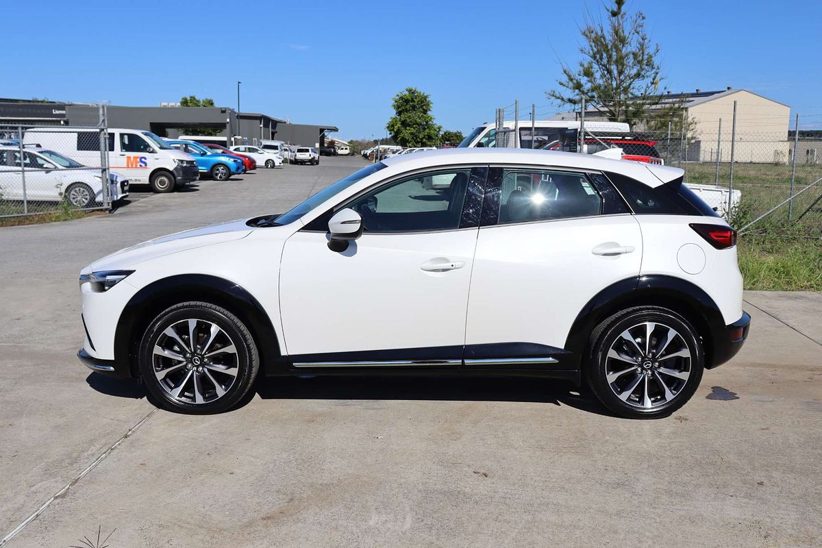 2023 Mazda CX-3 sTouring DK
