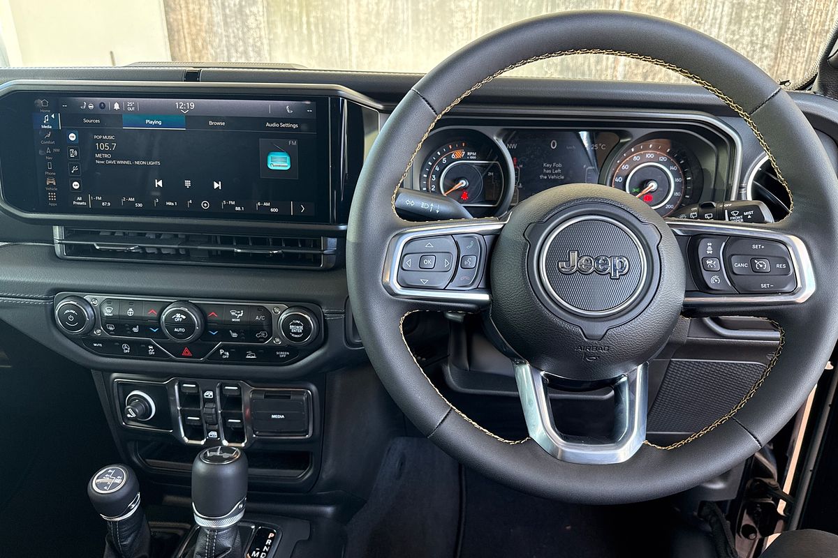 2024 Jeep Wrangler Unlimited Overland JL