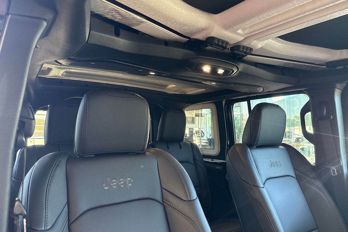 2024 Jeep Wrangler Unlimited Overland JL