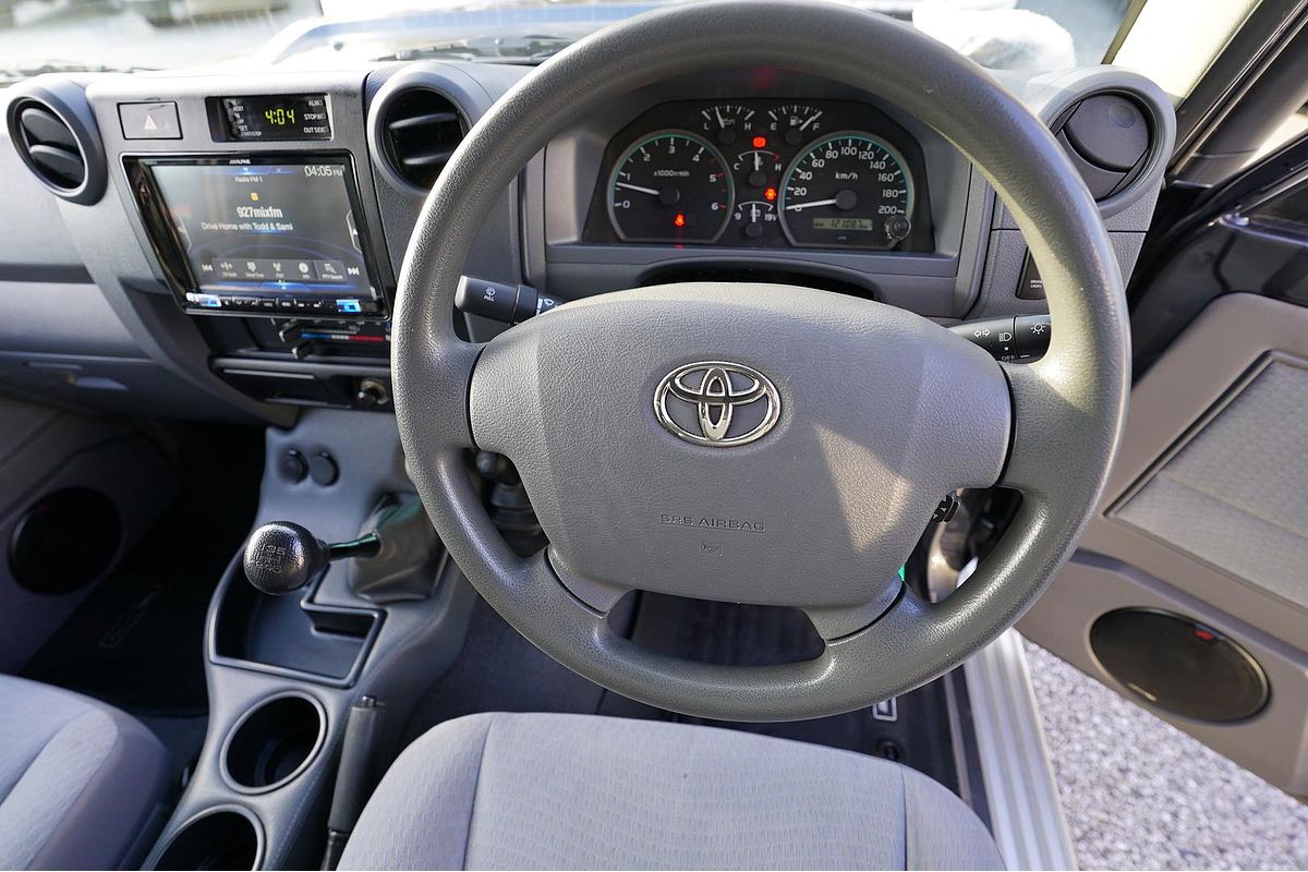 2019 Toyota LC Military LC Military GXL 4.5L T Diesel Manual Single C/Chassis