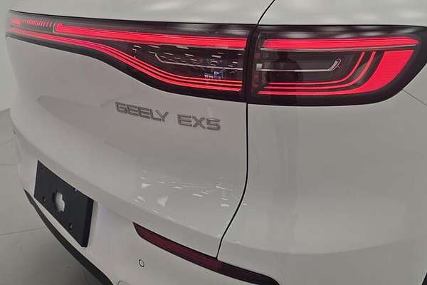 2025 Geely EX5 Inspire E245