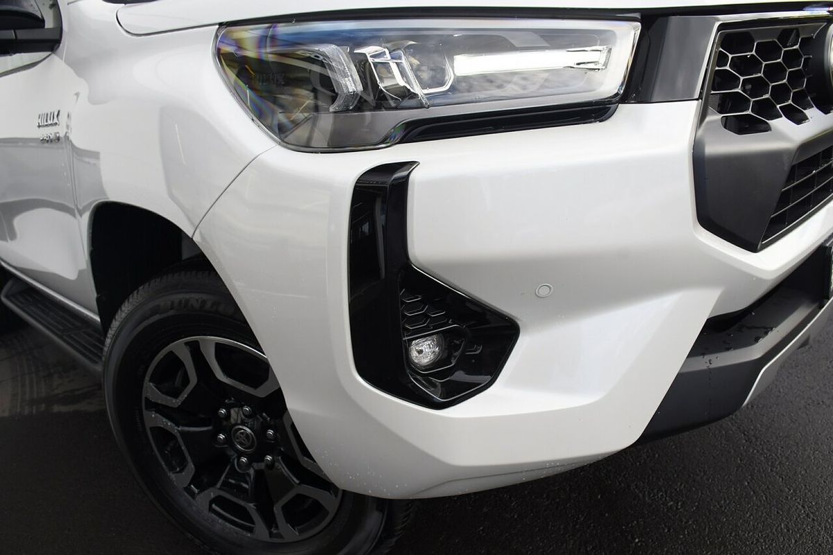 2024 Toyota Hilux SR5 GUN126R 4X4