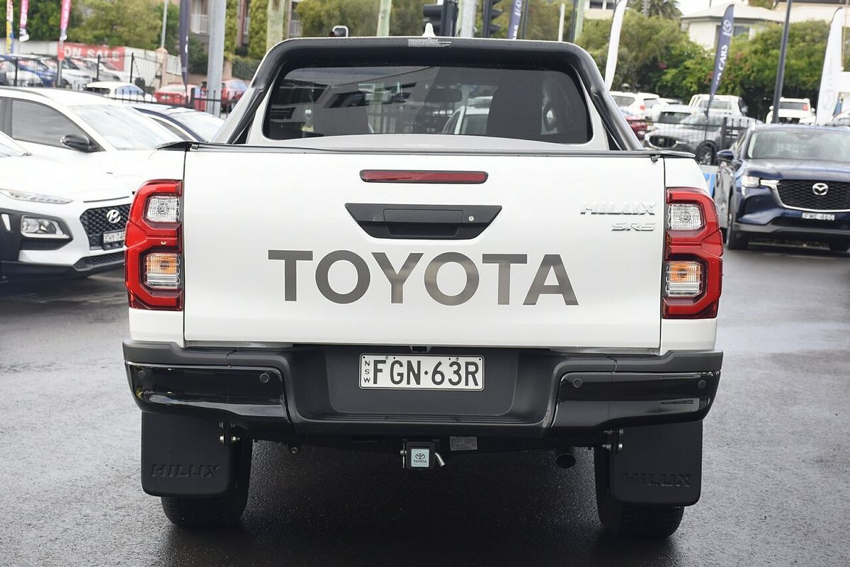 2024 Toyota Hilux SR5 GUN126R 4X4