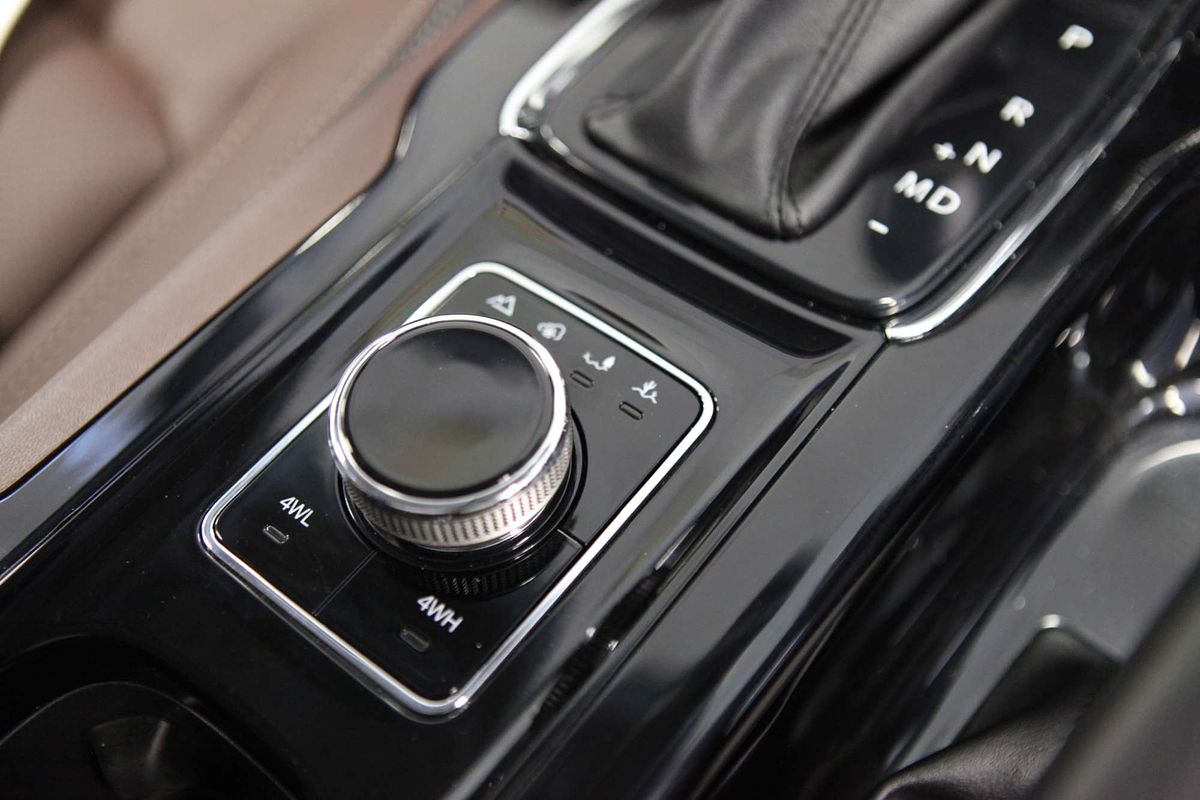 2024 Mahindra Scorpio Z8L