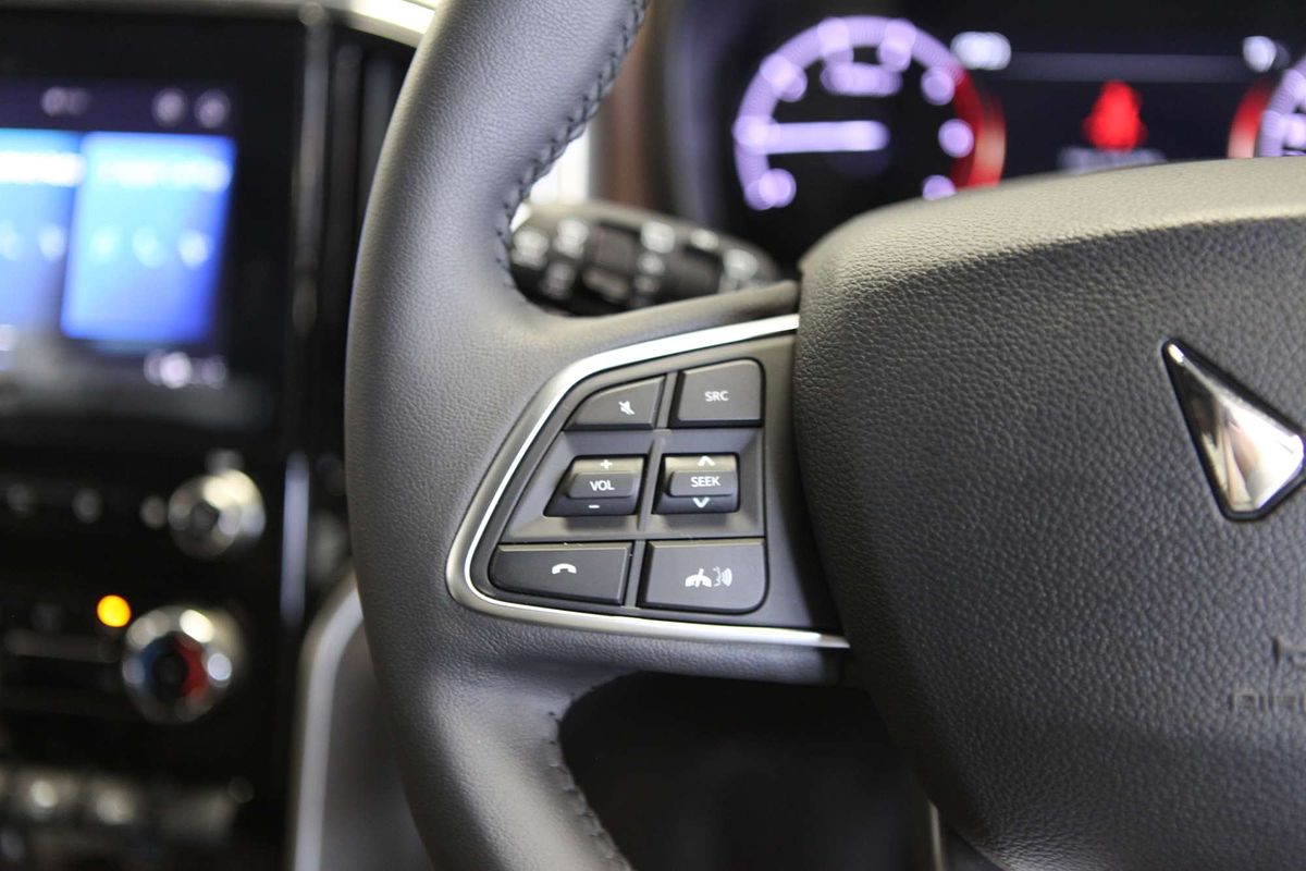 2024 Mahindra Scorpio Z8L