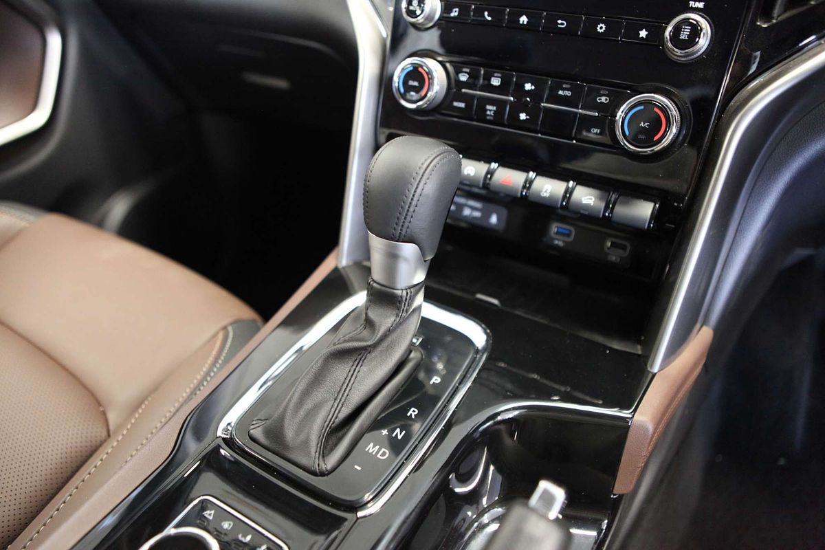 2024 Mahindra Scorpio Z8L