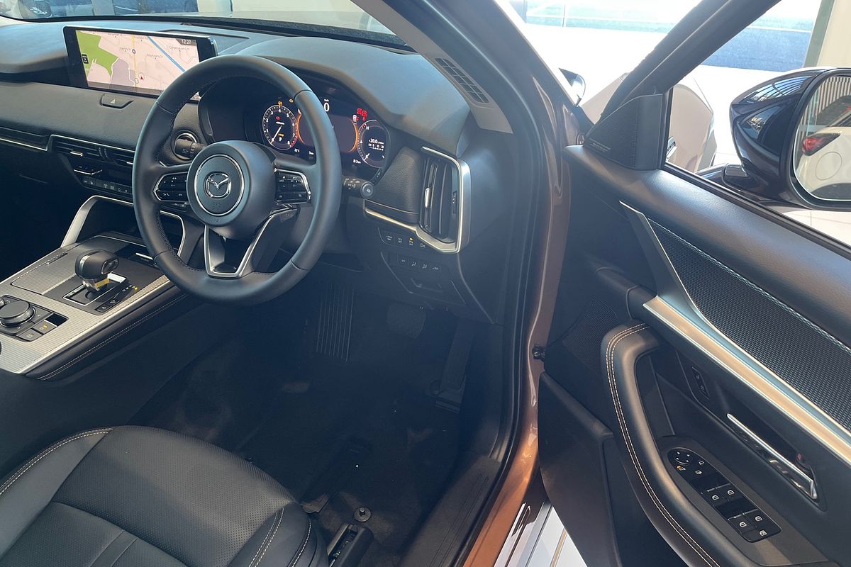 2025 Mazda CX-70 G50e GT KJ
