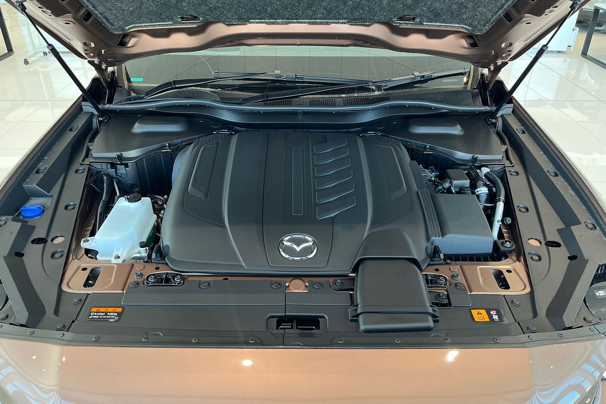 2025 Mazda CX-70 G50e GT KJ