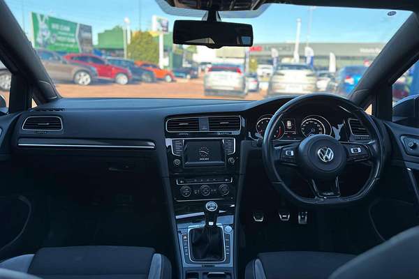 2015 Volkswagen Golf R 7