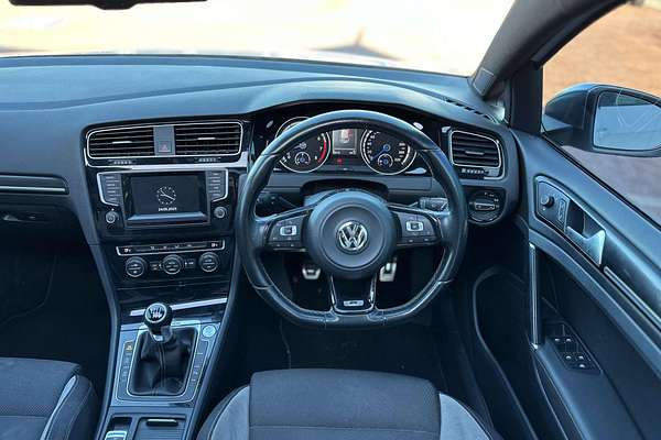 2015 Volkswagen Golf R 7