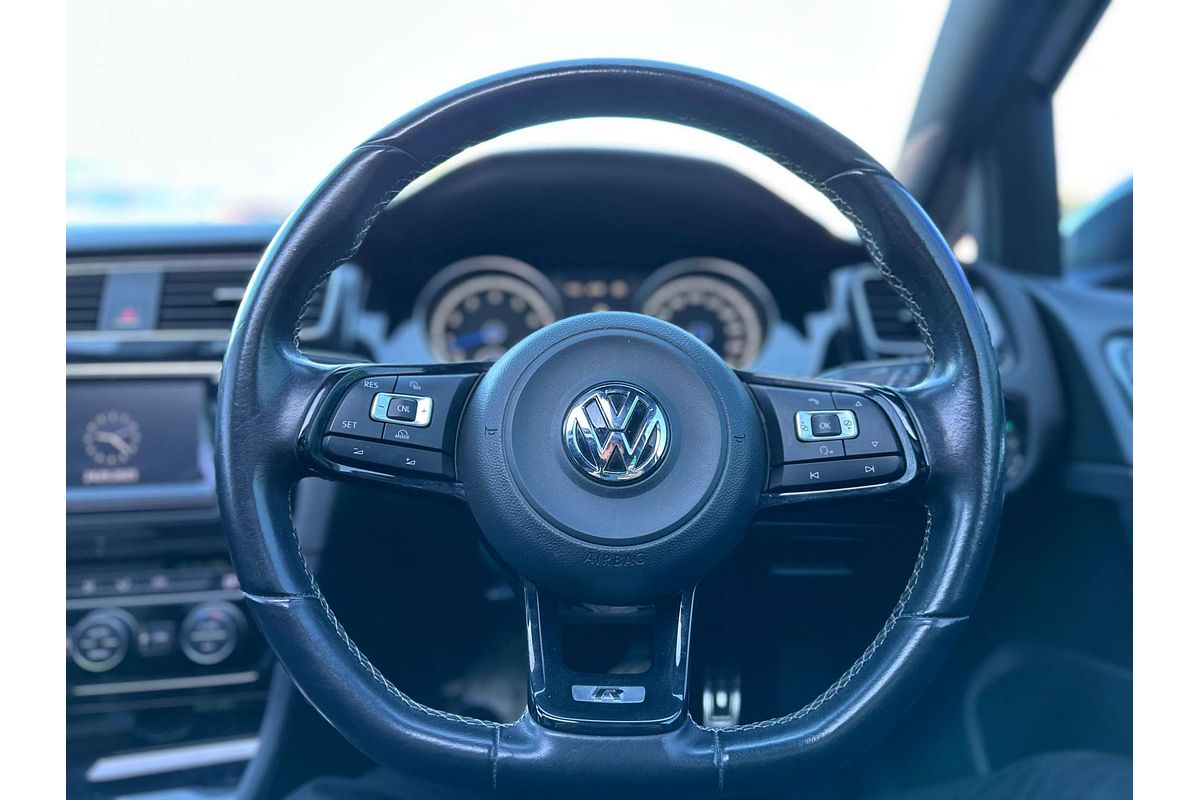 2015 Volkswagen Golf R 7