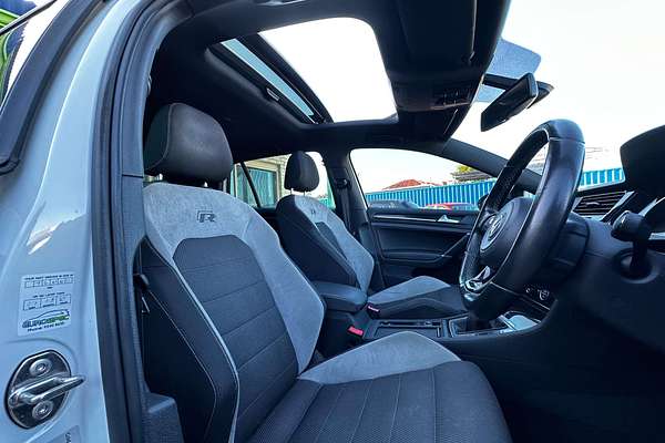 2015 Volkswagen Golf R 7