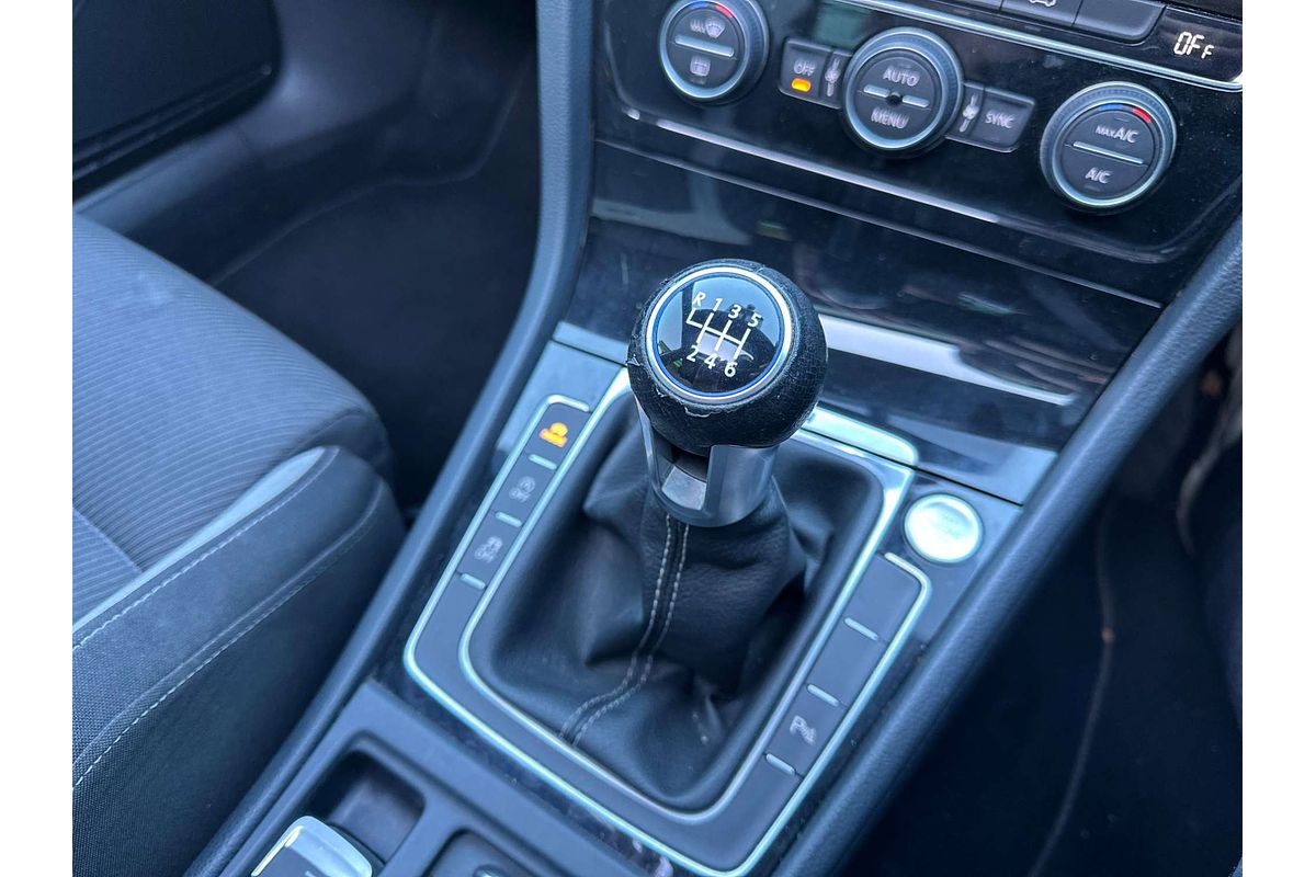 2015 Volkswagen Golf R 7