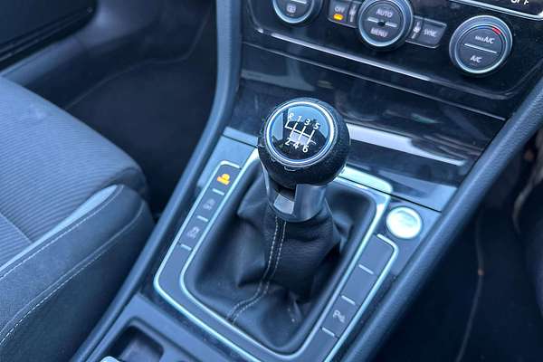 2015 Volkswagen Golf R 7