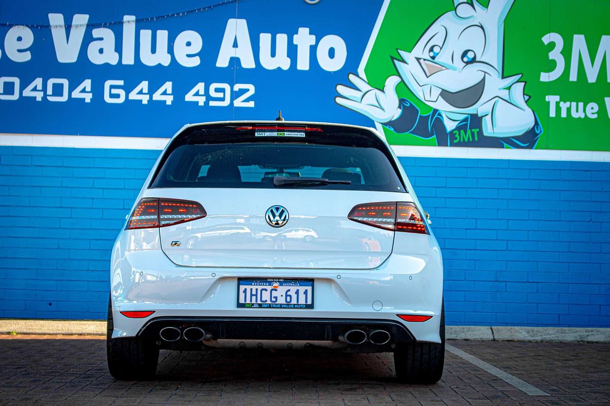 2015 Volkswagen Golf R 7