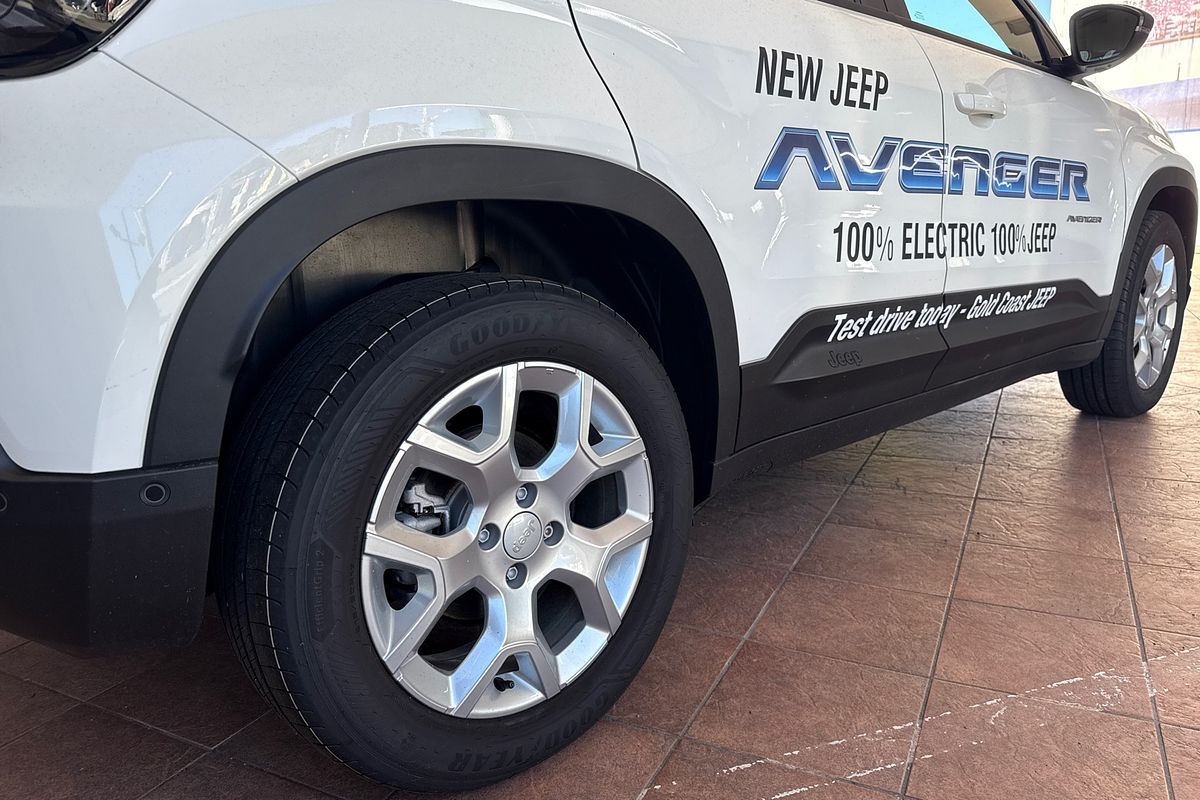 2024 Jeep Avenger Limited JJ