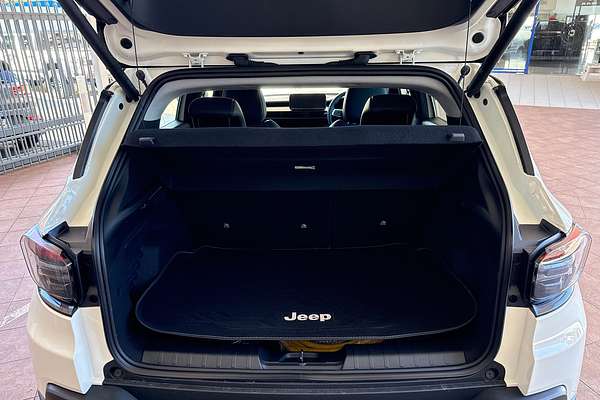 2024 Jeep Avenger Limited JJ