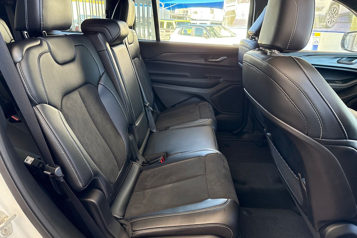 2023 Jeep Grand Cherokee Night Eagle WL