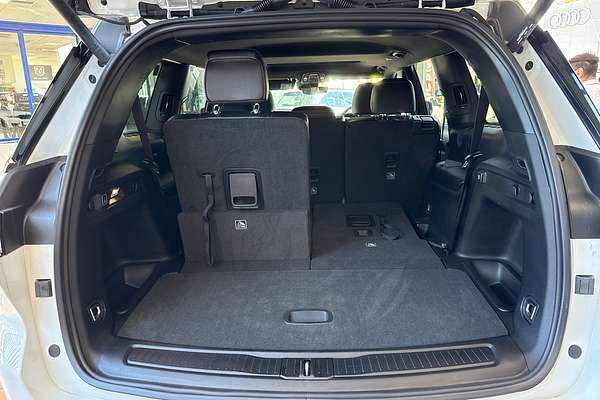2023 Jeep Grand Cherokee Night Eagle WL