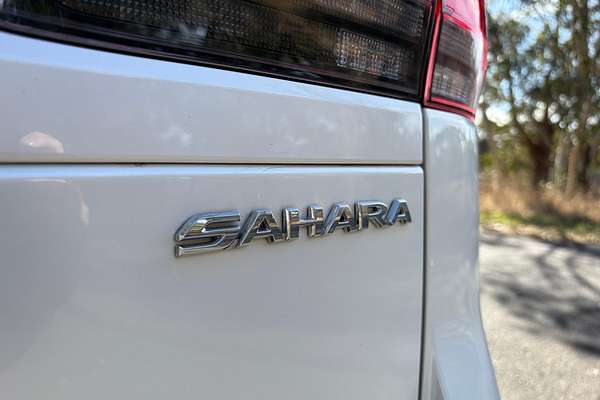 2022 Toyota Landcruiser Sahara FJA300R
