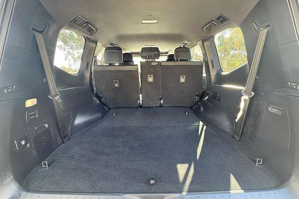 2022 Toyota Landcruiser Sahara FJA300R