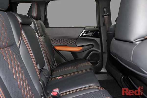 2025 Mitsubishi Outlander PHEV Exceed Tourer ZM