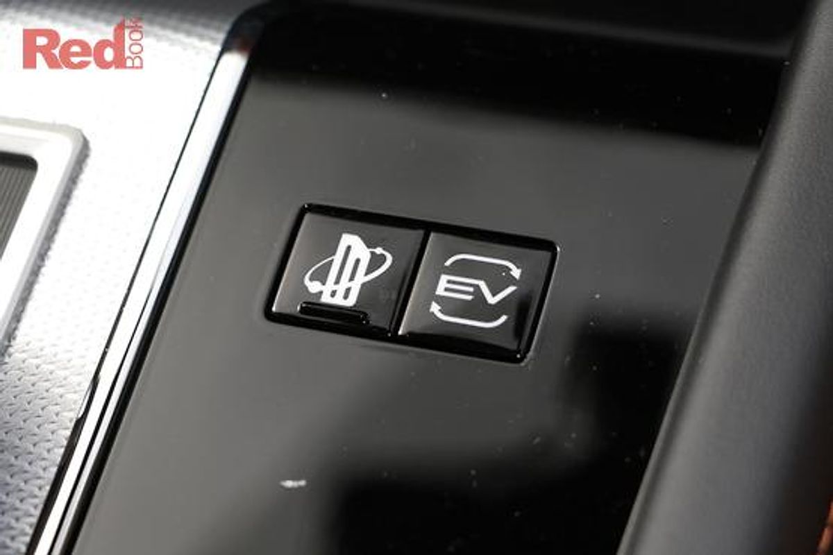 2025 Mitsubishi Outlander PHEV Exceed Tourer ZM