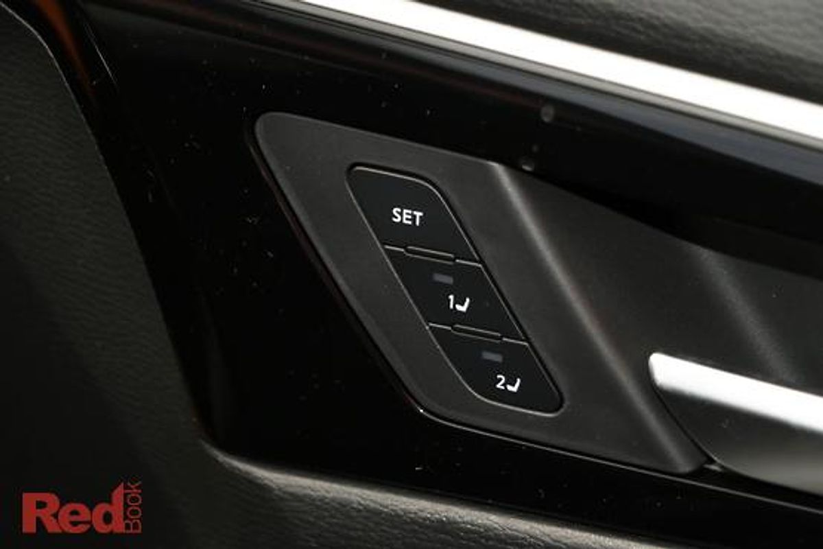 2025 Mitsubishi Outlander PHEV Exceed Tourer ZM