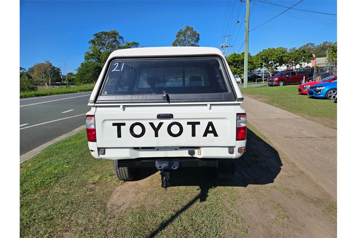2002 Toyota Hilux KZN165R 4X4
