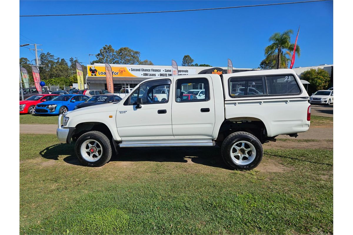 2002 Toyota Hilux KZN165R 4X4