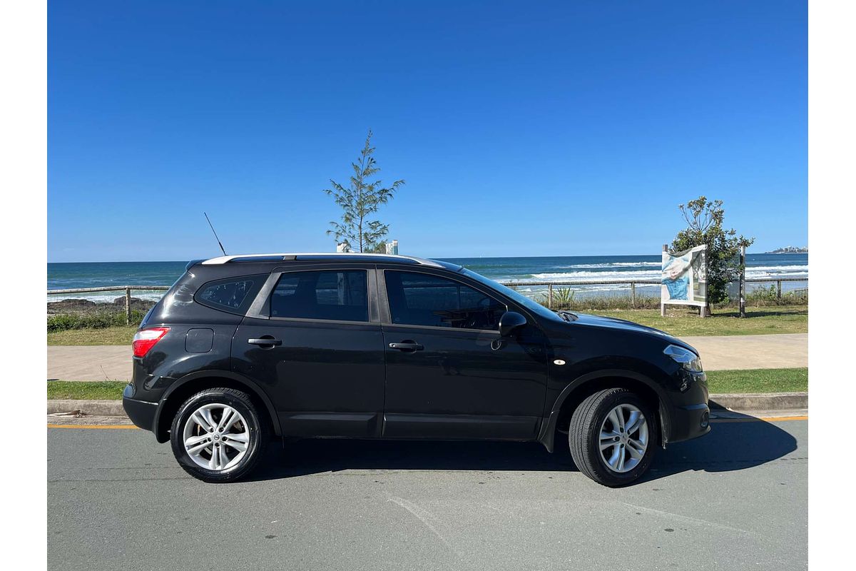 2013 Nissan Dualis +2 ST J10 Series 4