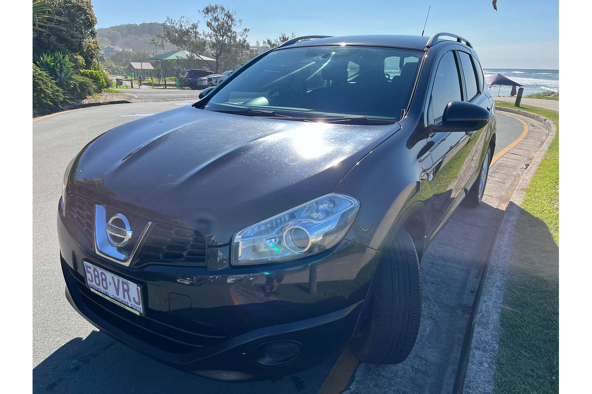 2013 Nissan Dualis +2 ST J10 Series 4