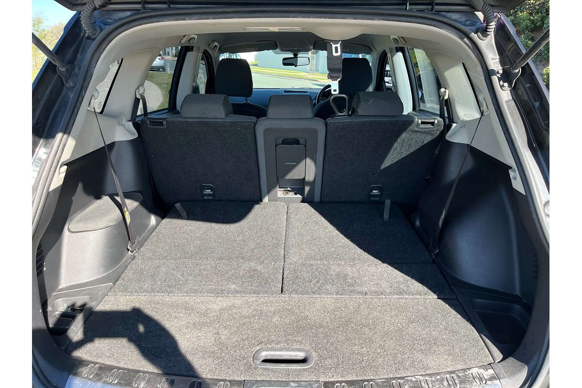 2013 Nissan Dualis +2 ST J10 Series 4