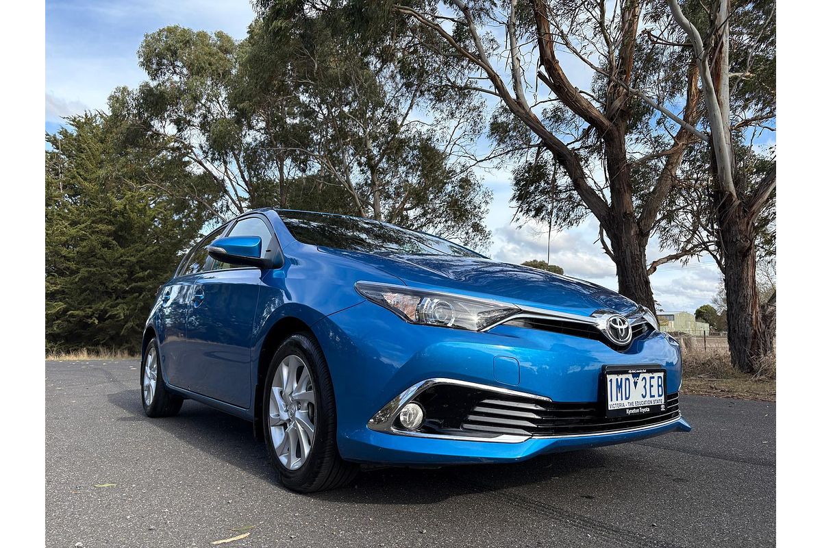 2017 Toyota Corolla Ascent Sport ZRE182R