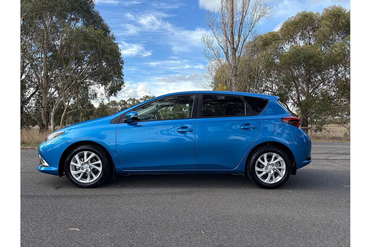 2017 Toyota Corolla Ascent Sport ZRE182R