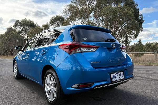 2017 Toyota Corolla Ascent Sport ZRE182R