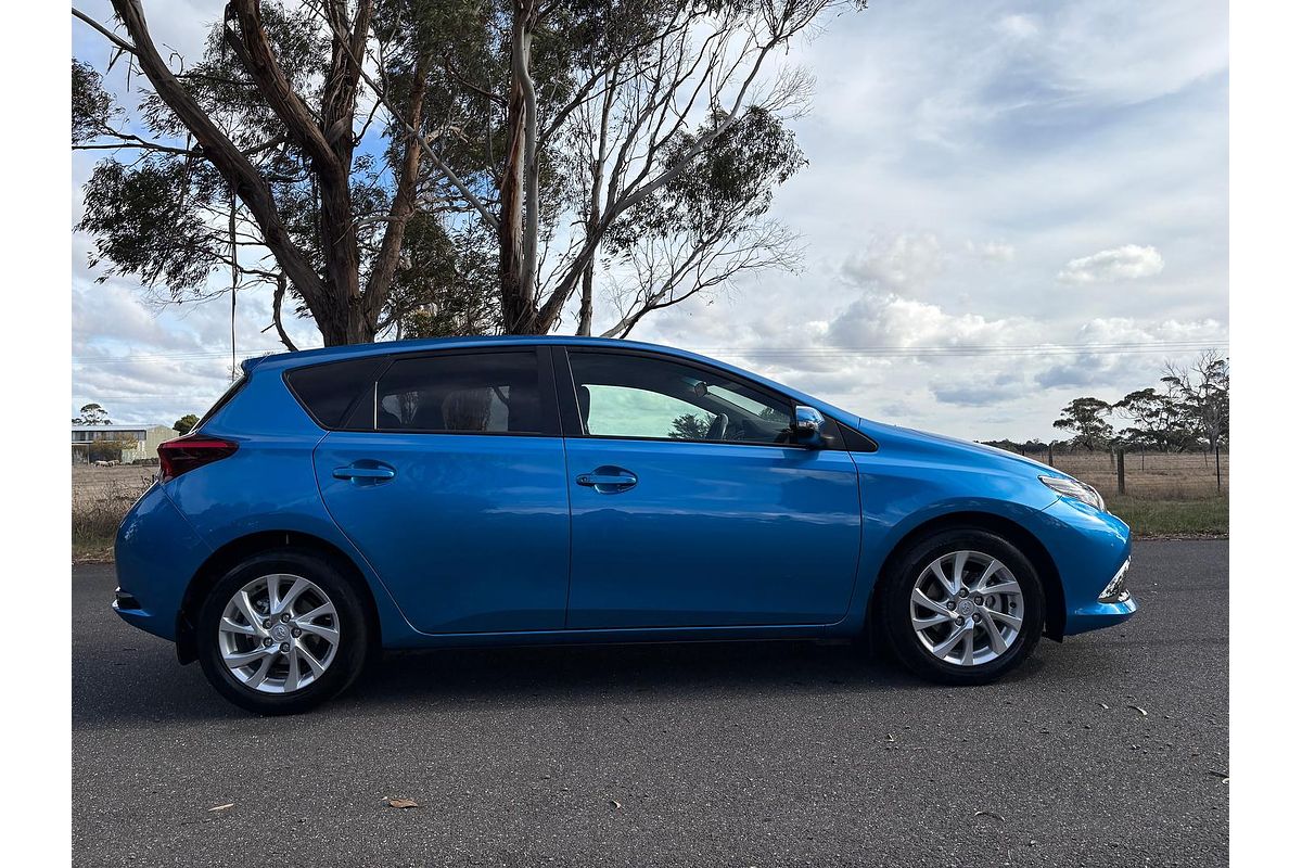 2017 Toyota Corolla Ascent Sport ZRE182R