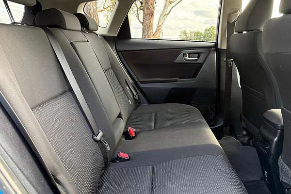 2017 Toyota Corolla Ascent Sport ZRE182R