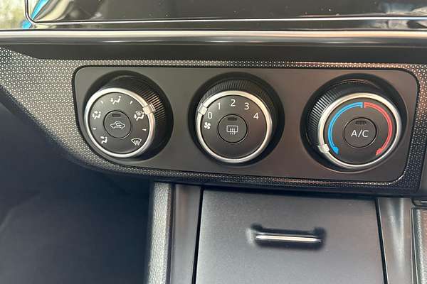 2017 Toyota Corolla Ascent Sport ZRE182R