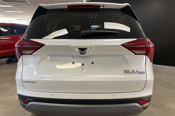 2025 Mahindra XUV700 AX7L