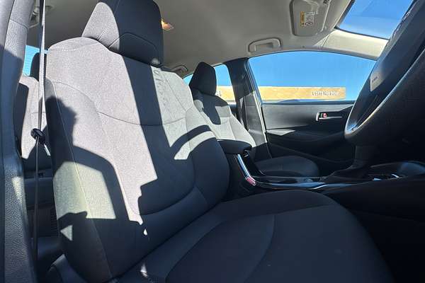 2022 Toyota Corolla Ascent Sport Hybrid ZWE211R