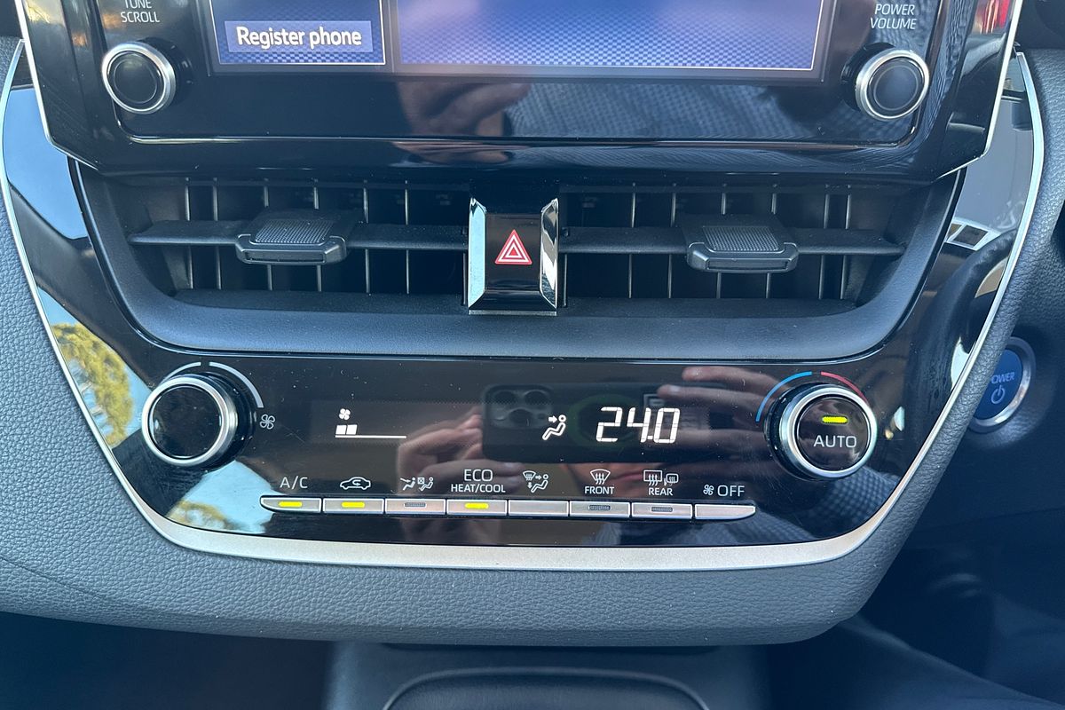 2022 Toyota Corolla Ascent Sport Hybrid ZWE211R