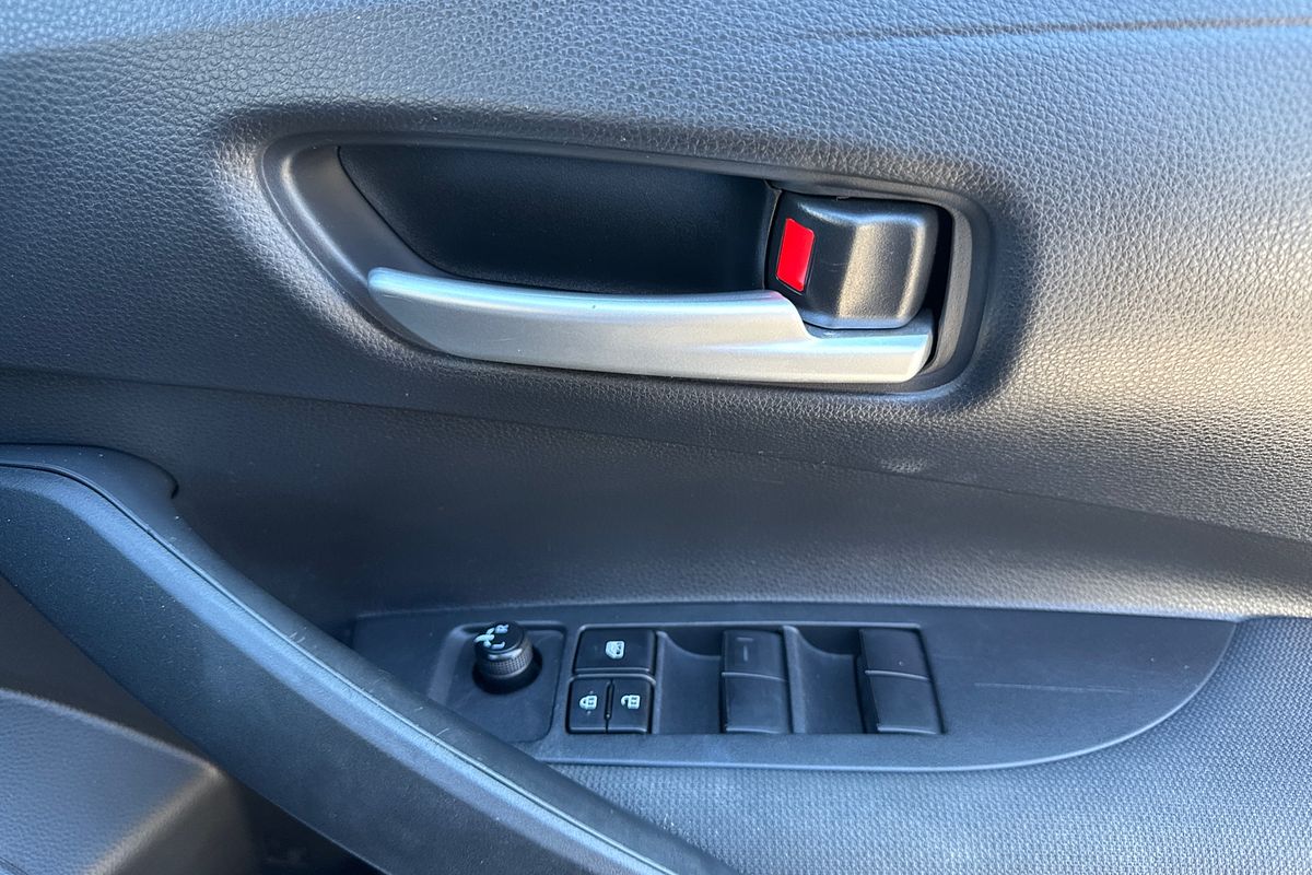 2022 Toyota Corolla Ascent Sport Hybrid ZWE211R