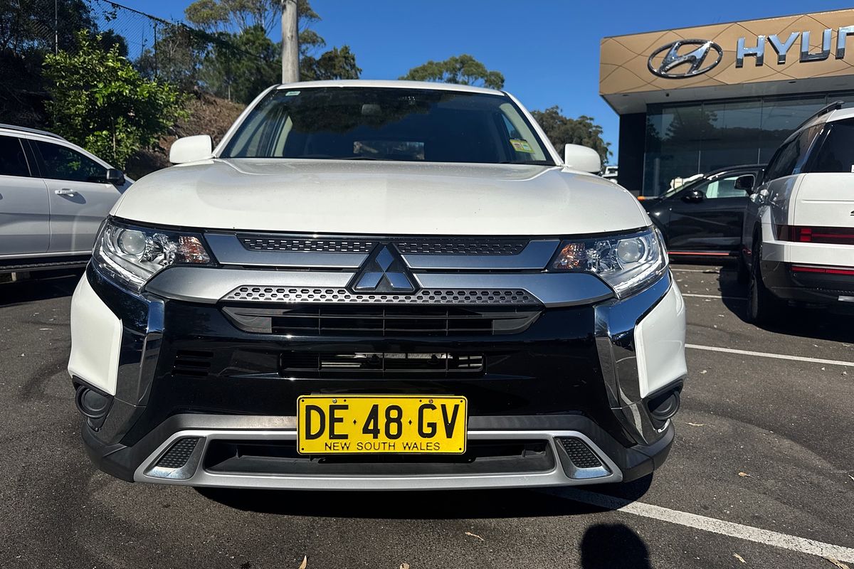 2020 Mitsubishi Outlander ES ZL