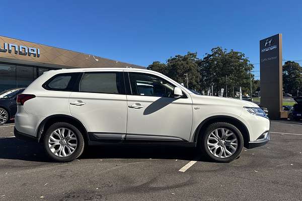 2020 Mitsubishi Outlander ES ZL