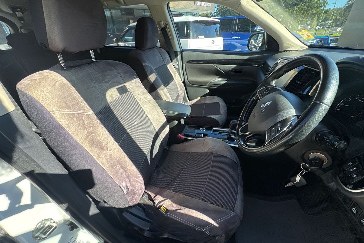2020 Mitsubishi Outlander ES ZL
