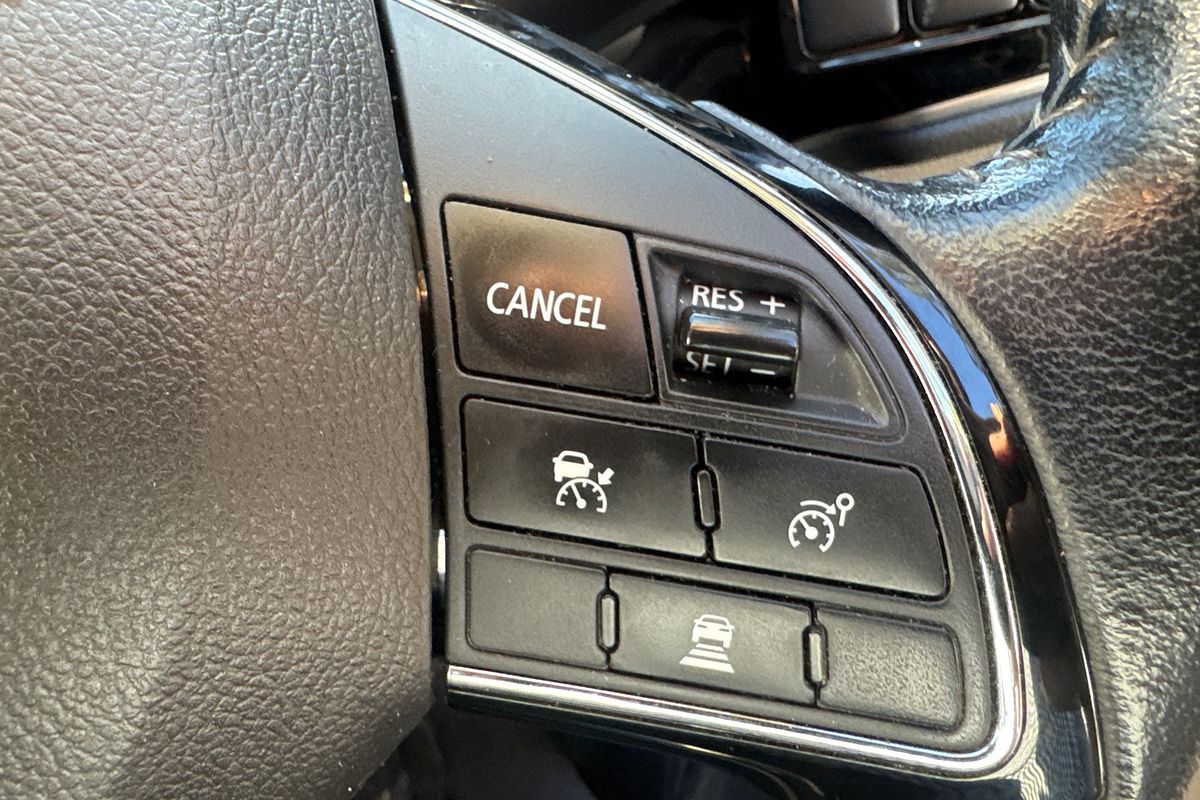 2020 Mitsubishi Outlander ES ZL