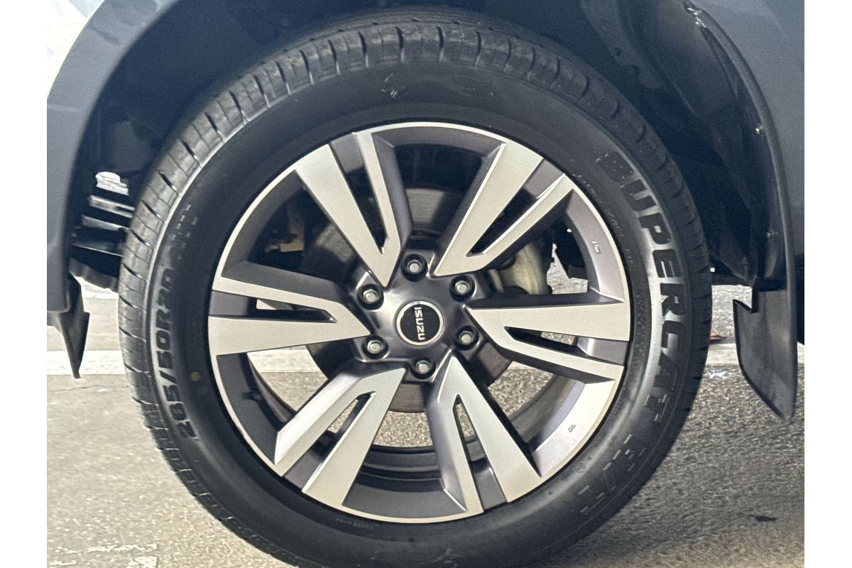 2023 Isuzu MU-X LS-T