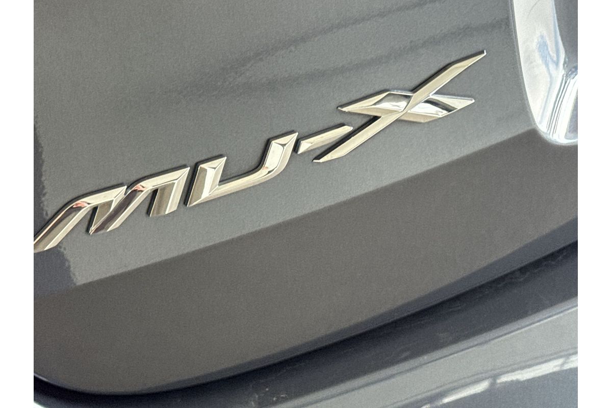 2023 Isuzu MU-X LS-T