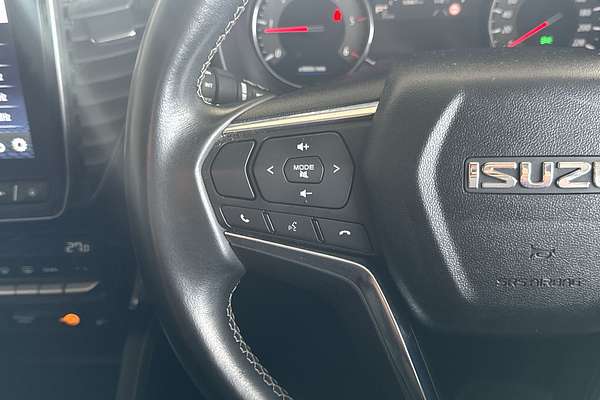 2023 Isuzu MU-X LS-T
